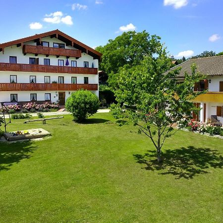 Ferienwohnungen Loisenhof Gstadt am Chiemsee Exterior photo